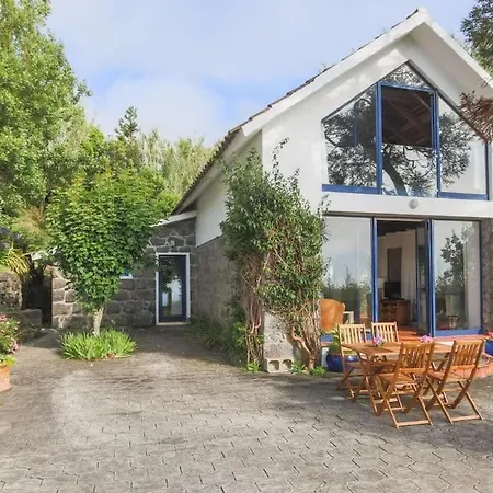 Blue Oceanview Relaxing 4* Mosteiros (Azores)