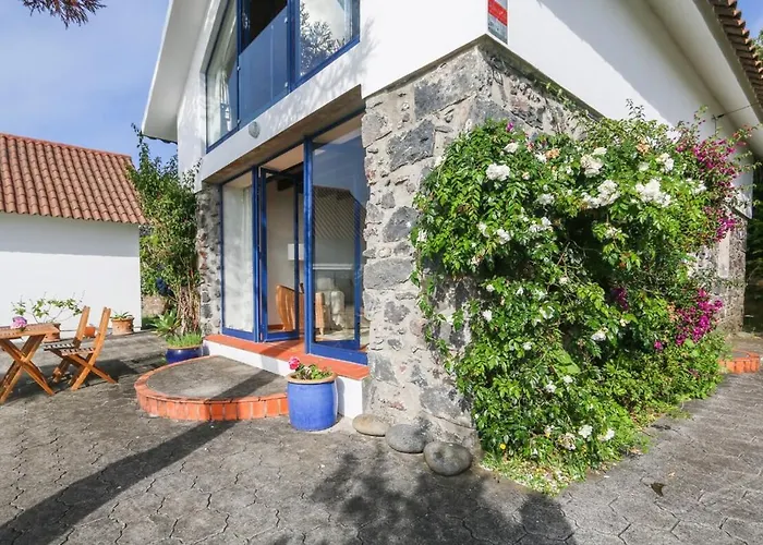 Konukevi Blue Oceanview Relaxing Mosteiros (Azores)