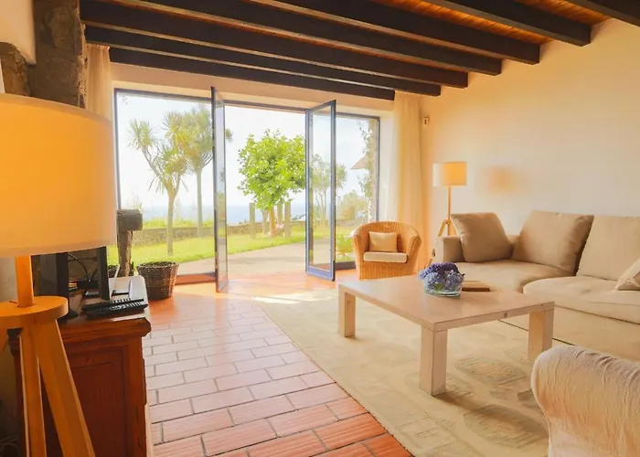 Blue Oceanview Relaxing Mosteiros (Azores)