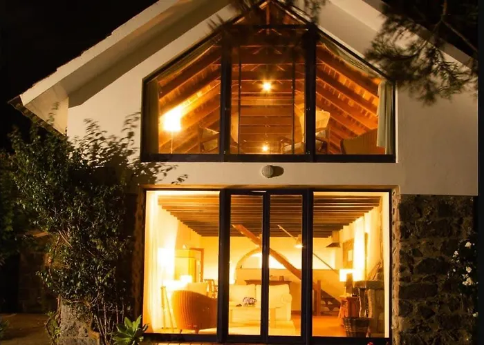 Blue Oceanview Relaxing Mosteiros (Azores)