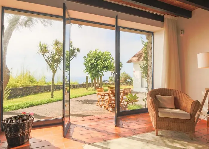 Blue Oceanview Relaxing 4* Mosteiros (Azores)